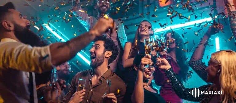 Baue deinen eigenen Club mit unseren Black Friday Licht- und Sound-Deals