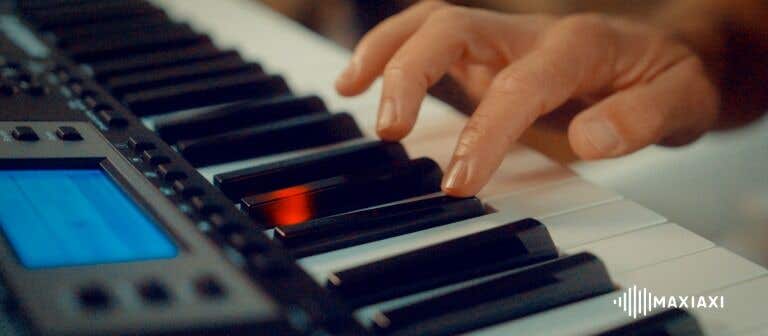 Keyboards mit leuchtenden Tasten