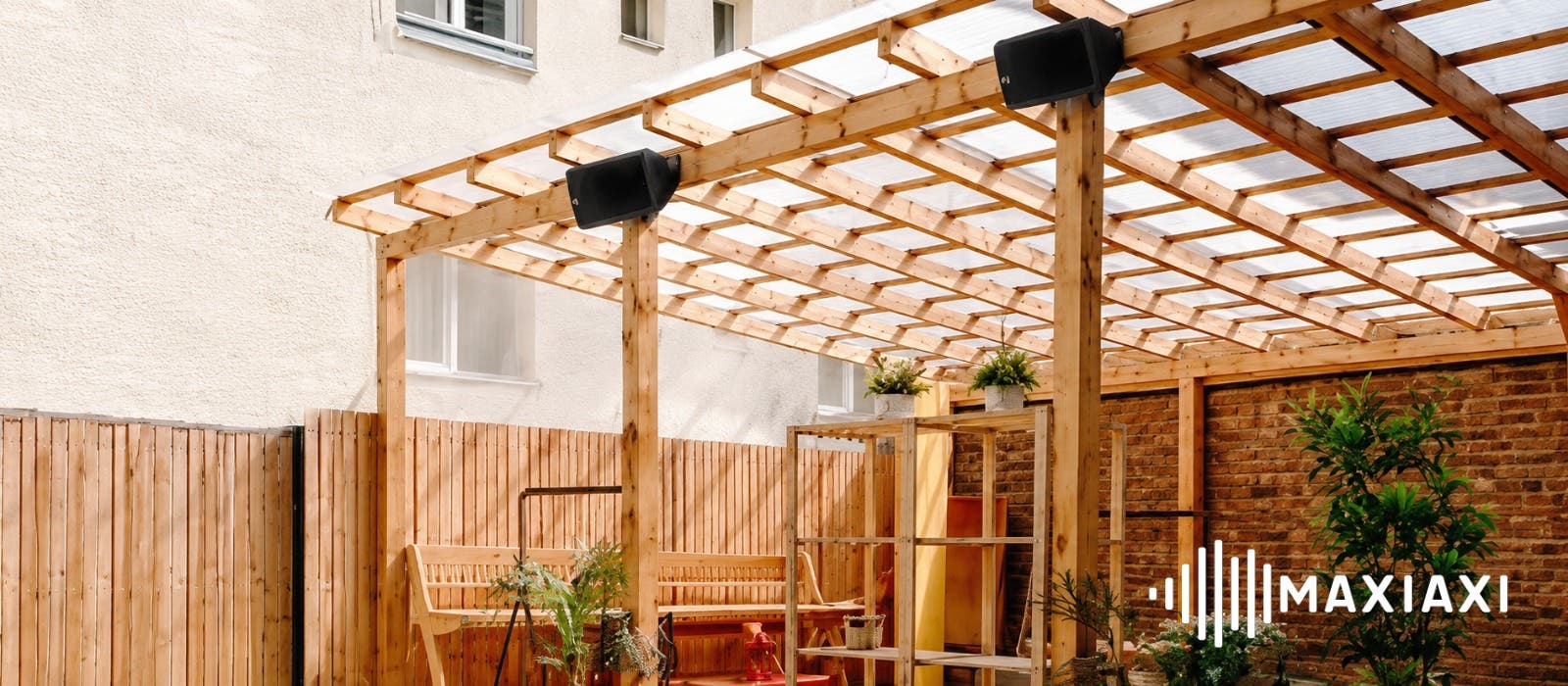 Lautsprecher unter dem Abdach: Die 6 wichtigsten Tipps für besten Sound im Freien